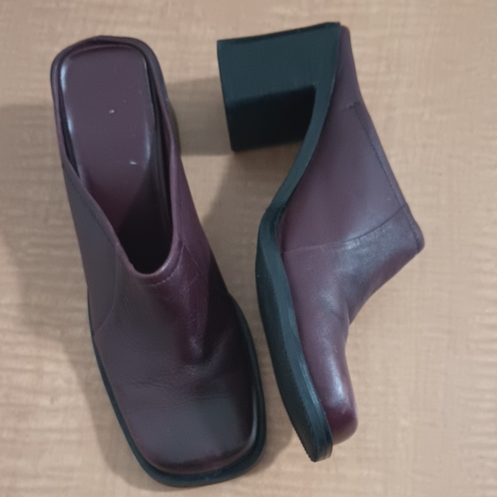 Temt Burgundy Block Heel Mules Size 9